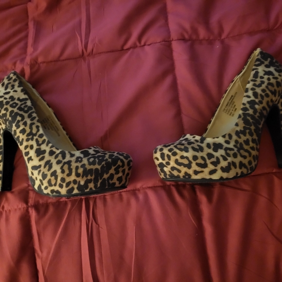 Leopard print chunky heels - Picture 3 of 7